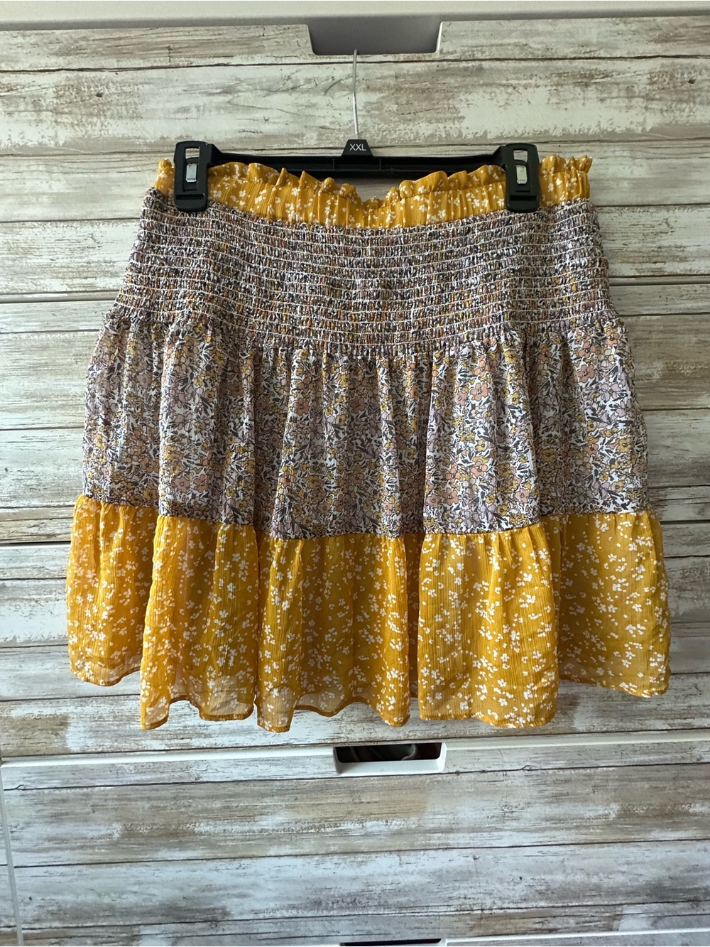 🌼 Banana Republic Floral Smocked Waist Tiered Mini Skirt Size M